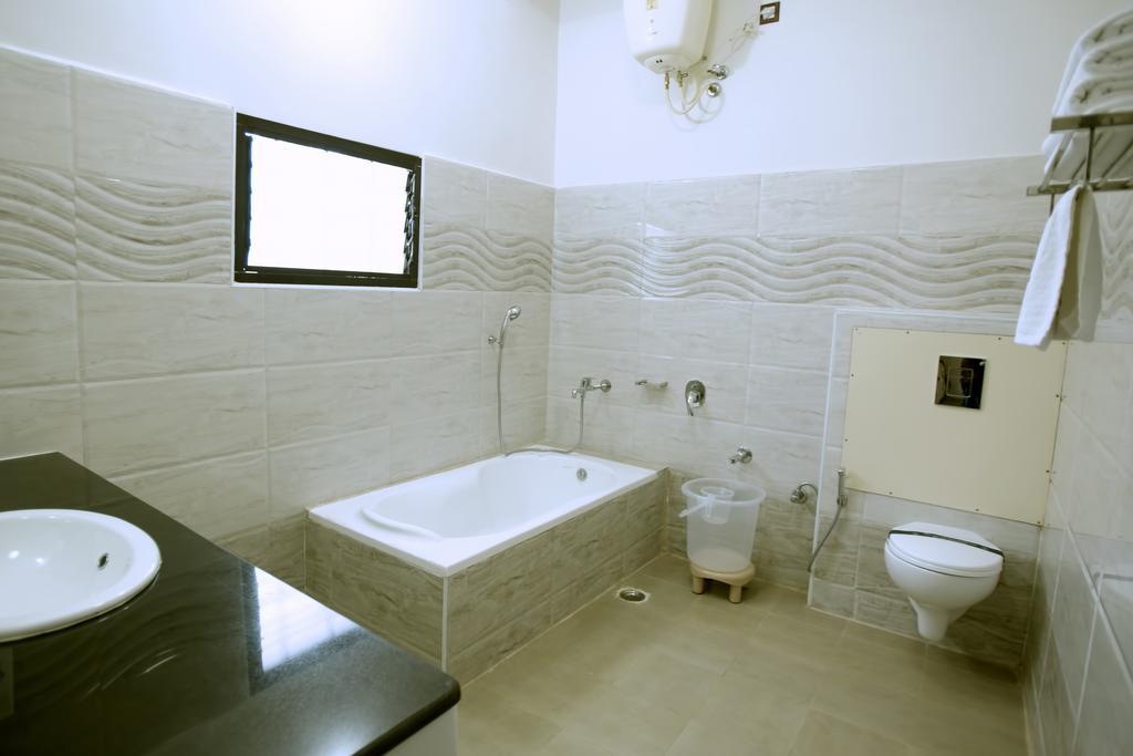 แฮปปี้ เนสต์ รีสอร์ต Hotel เยอร์โคด ห้อง รูปภาพ